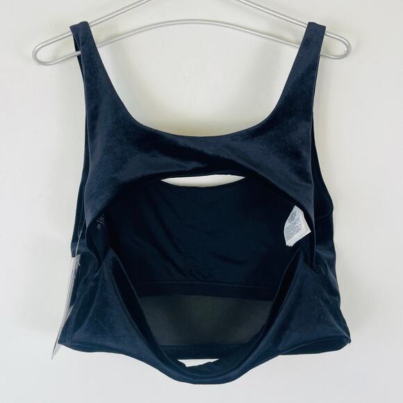 NWT Athleta Velvet Cut Out Crop in Black Size XL - Picture 6 of 8